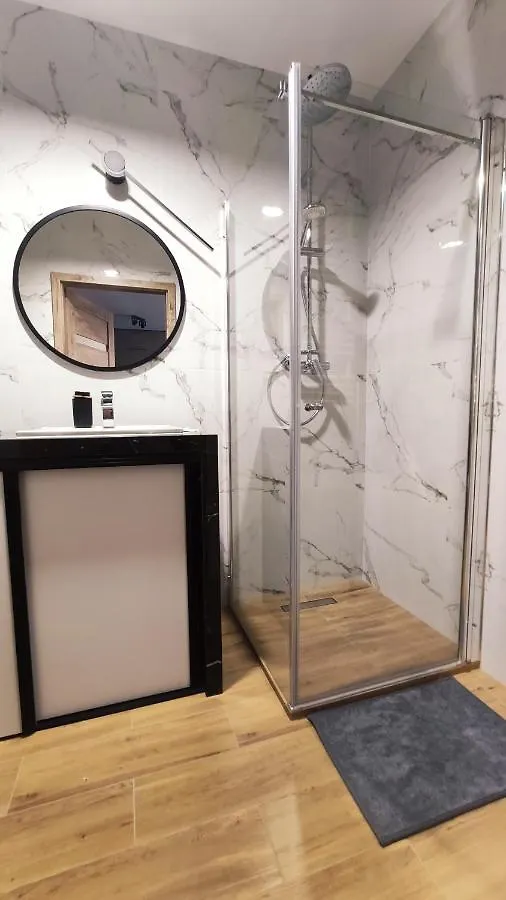 Wroclawska 53L By Homeprime Krasków 0*,